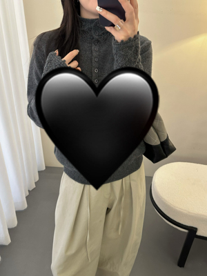 勾花半高领纽扣新款女装长袖外穿宽松慵懒风秋冬套头针织衫女款