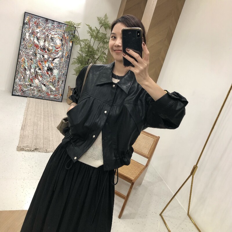 Qadın qısa dəri jaket, qara, vintage yaxalı