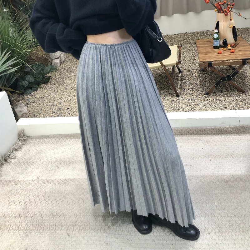 大裙摆半身裙女秋冬季优雅长款垂感宽松a字裙梨型身材百褶伞裙