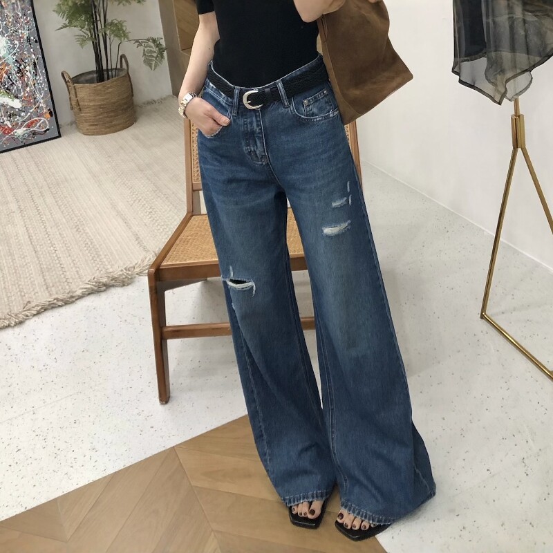 2026年春夏蓝色高腰破洞阔腿牛仔裤女宽松垂感休闲复古喇叭直筒裤