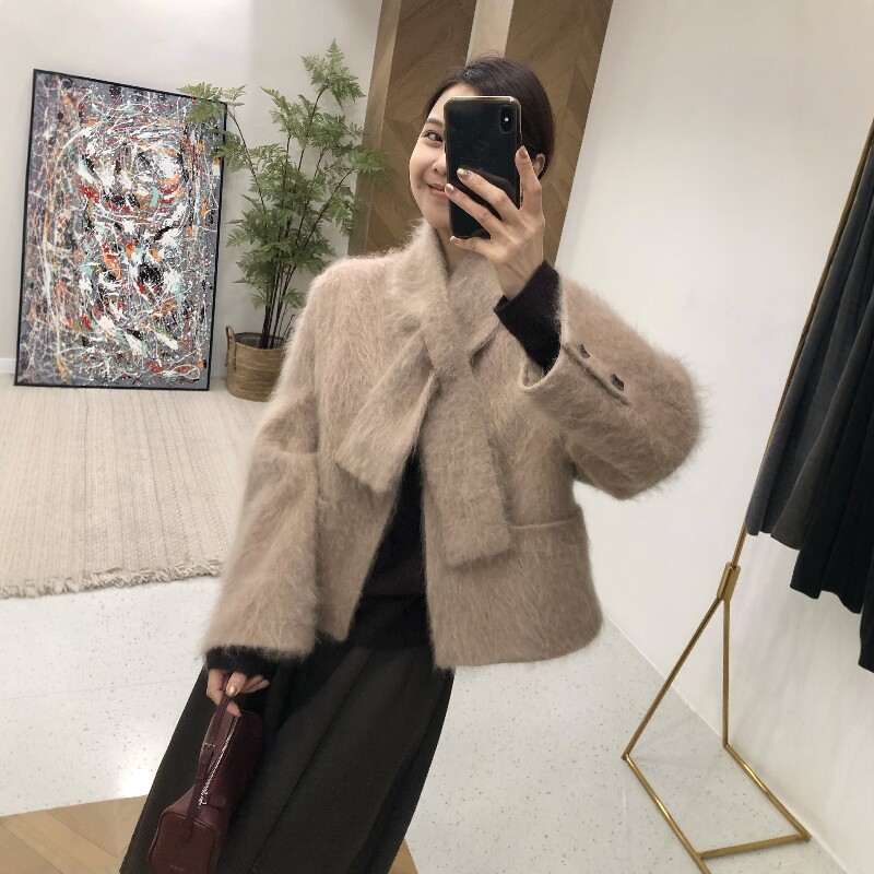 短款高级卡其色围巾桑蚕丝羊绒大衣女2026秋冬小个子羊毛拉毛外套