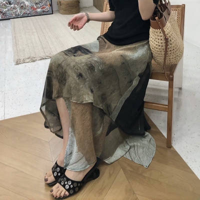 2026画廊漫步氛围感复古艺术感油画晕染长裙高腰下摆不规则半身裙