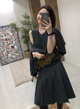 2026秋季小香风复古100绵羊毛两件套女针织背心开衫套装外穿上衣