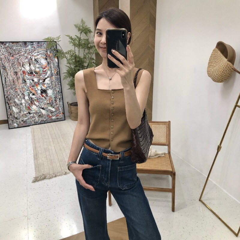 2026春秋新款坎肩单排扣毛衣开衫女气质显瘦软糯内搭针织马甲背心