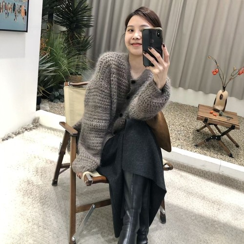 2025年新款秋冬设计感小众气质马海毛针织开衫外套女宽松显瘦毛衣