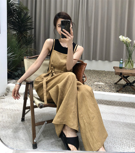 2024夏慵懒风天丝亚麻休闲背带裤女设计感时尚显瘦度假吊带连体裤