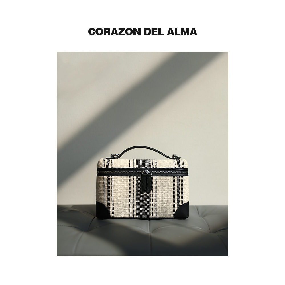 黑白配色中号可双肩饭盒包