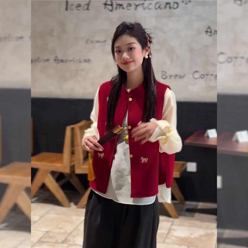新中式国风刺绣外穿拜年服马甲女2026春季马年限定高级感红色背心,女装/女士精品,常规大码外套,淘宝优惠券,粉丝福利购,淘宝优惠卷