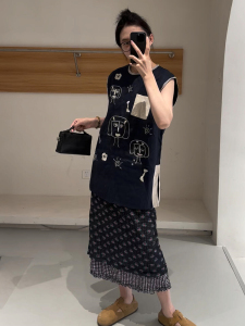 小个子显高时尚松弛感穿搭俏皮活泼刺绣亚麻背心碎花半身裙套装女