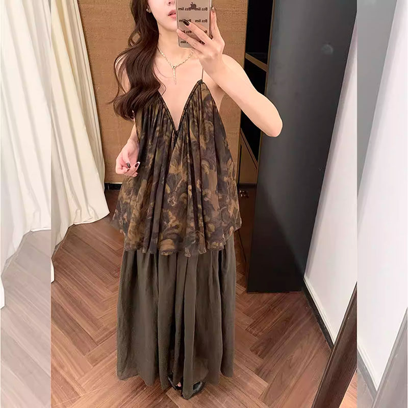 韩系度假风冷淡休闲套装女2026春季时尚V领吊带背心半身裙两件套,女装/女士精品,大码套装,淘宝优惠券,粉丝福利购,淘宝优惠卷