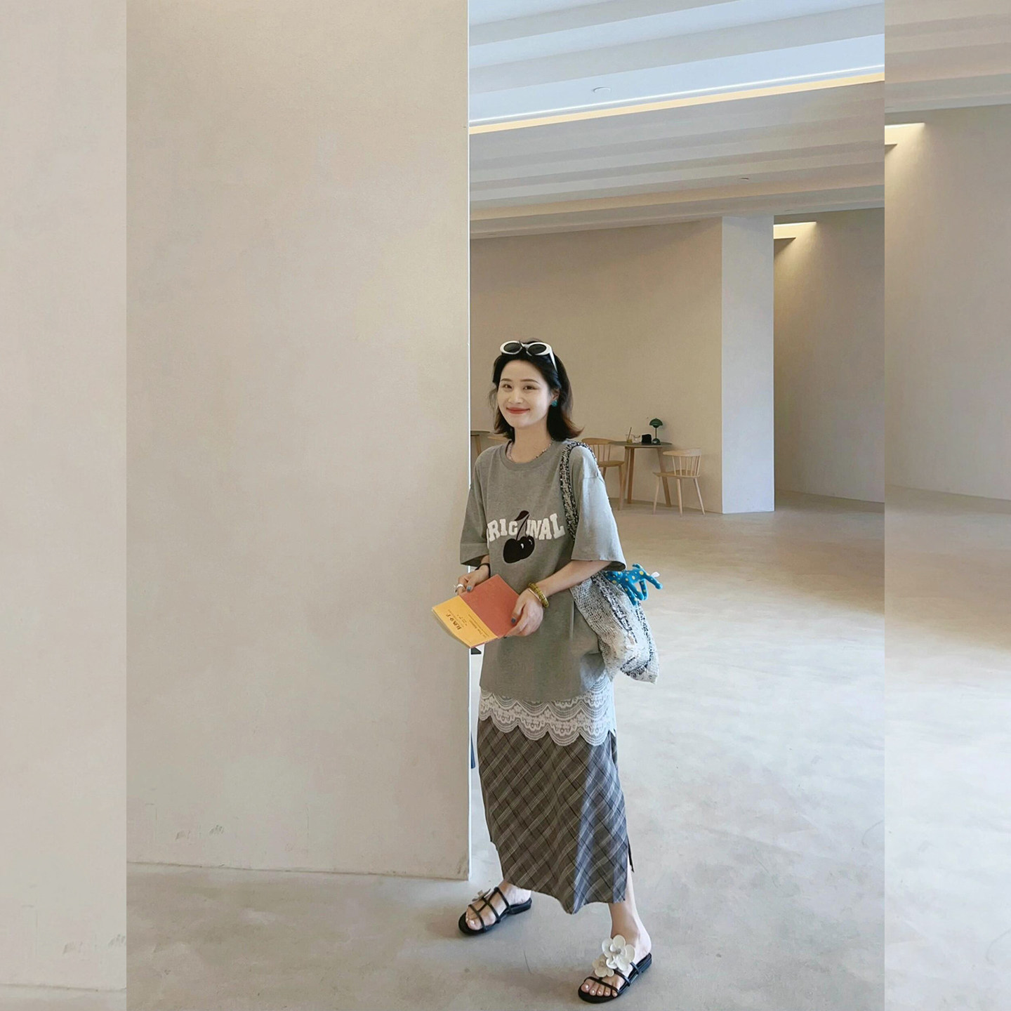 松弛感樱桃印花t恤格纹半裙套装