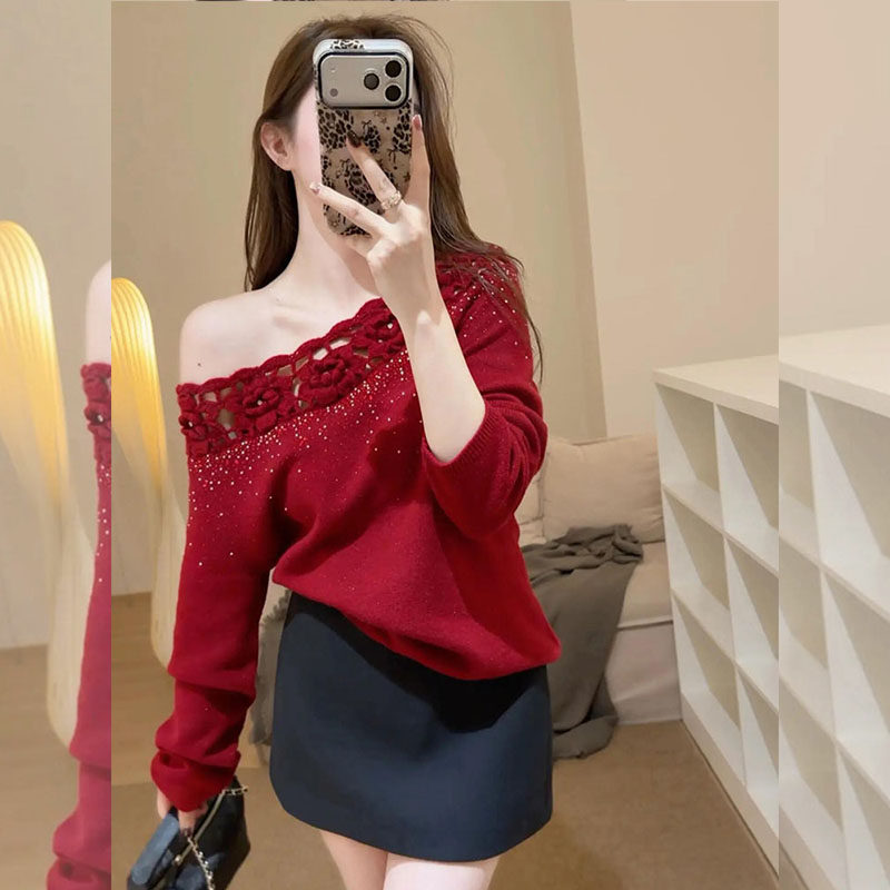 2026春季新年战袍镂空针织上衣氛围感立体花朵绝美时尚红色毛衣女,女装/女士精品,大码内搭,淘宝优惠券,粉丝福利购,淘宝优惠卷
