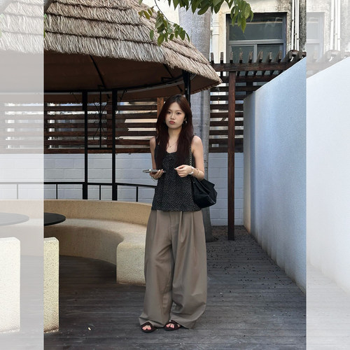 巨好看黑色小吊带上衣阔腿裤套装