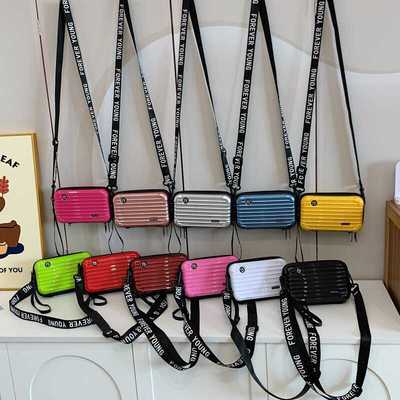 硬壳小方包女单肩包斜挎手机包