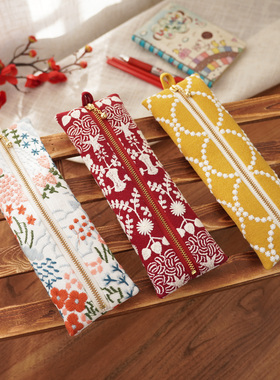 创意小众布艺笔袋刺绣笔袋皆川明风格文艺风少女ins风平面笔袋