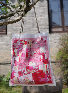 漫画 桑蚕丝春夏设计印花个性百搭通勤日常单肩手提真丝包