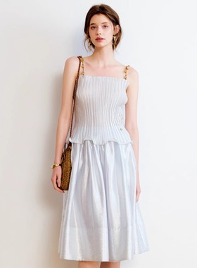 Te by frigidOrg 25夏日新品 海岛串珠压褶背心+仲夏细褶流光伞裙