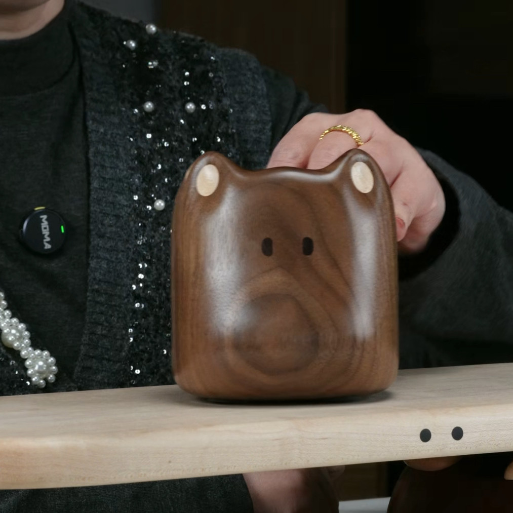 强行特价黑胡桃松鼠笔筒,家居饰品,装饰摆件,淘宝优惠券,粉丝福利购,淘宝优惠卷