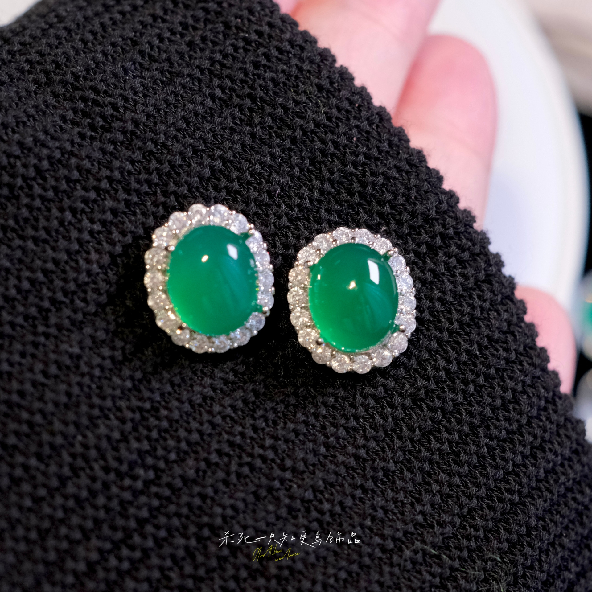 翡冷翠新中式绿玉髓镶钻耳钉