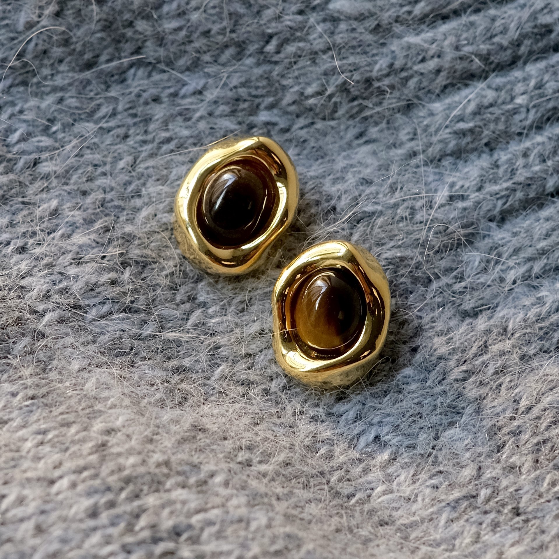 《自由之诗》复古小众百搭时尚美拉德棕色秋冬虎睛石耳环耳钉耳夹