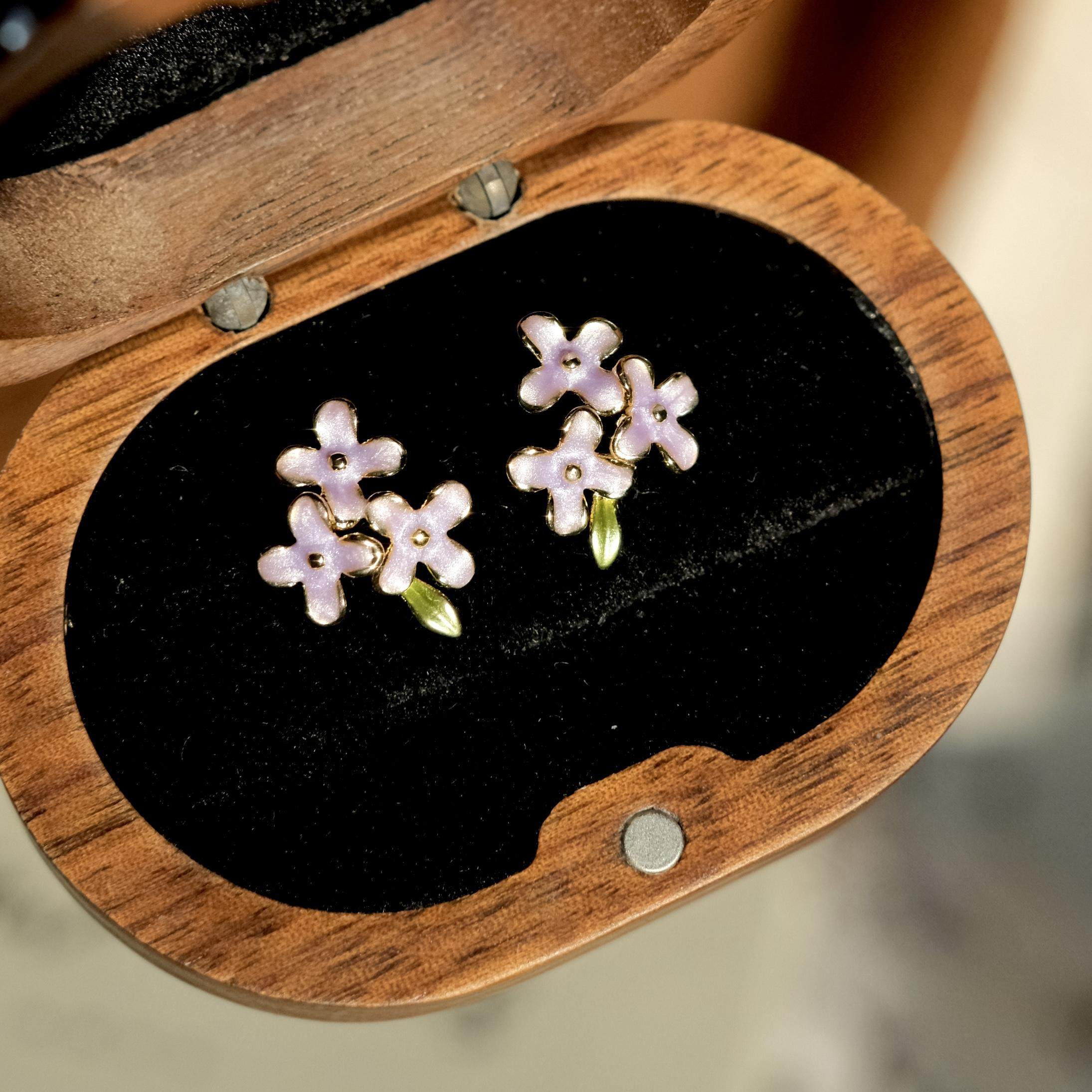 《烟烟紫》超仙森系甜美温柔淡紫色珐琅滴釉花朵耳钉耳夹无耳洞女
