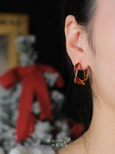 简约扭曲圆环珐琅釉耳圈耳钉耳夹女 慵懒时髦酒红色法式 红丝带