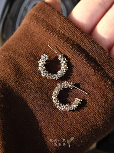 简约通勤百搭小众冷淡风银色液态金属C形耳钉耳环耳圈女 星芒