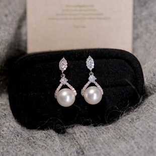 复古精致轻奢澳白色珍珠优雅闪钻水滴耳环耳夹耳饰女 伯爵千金