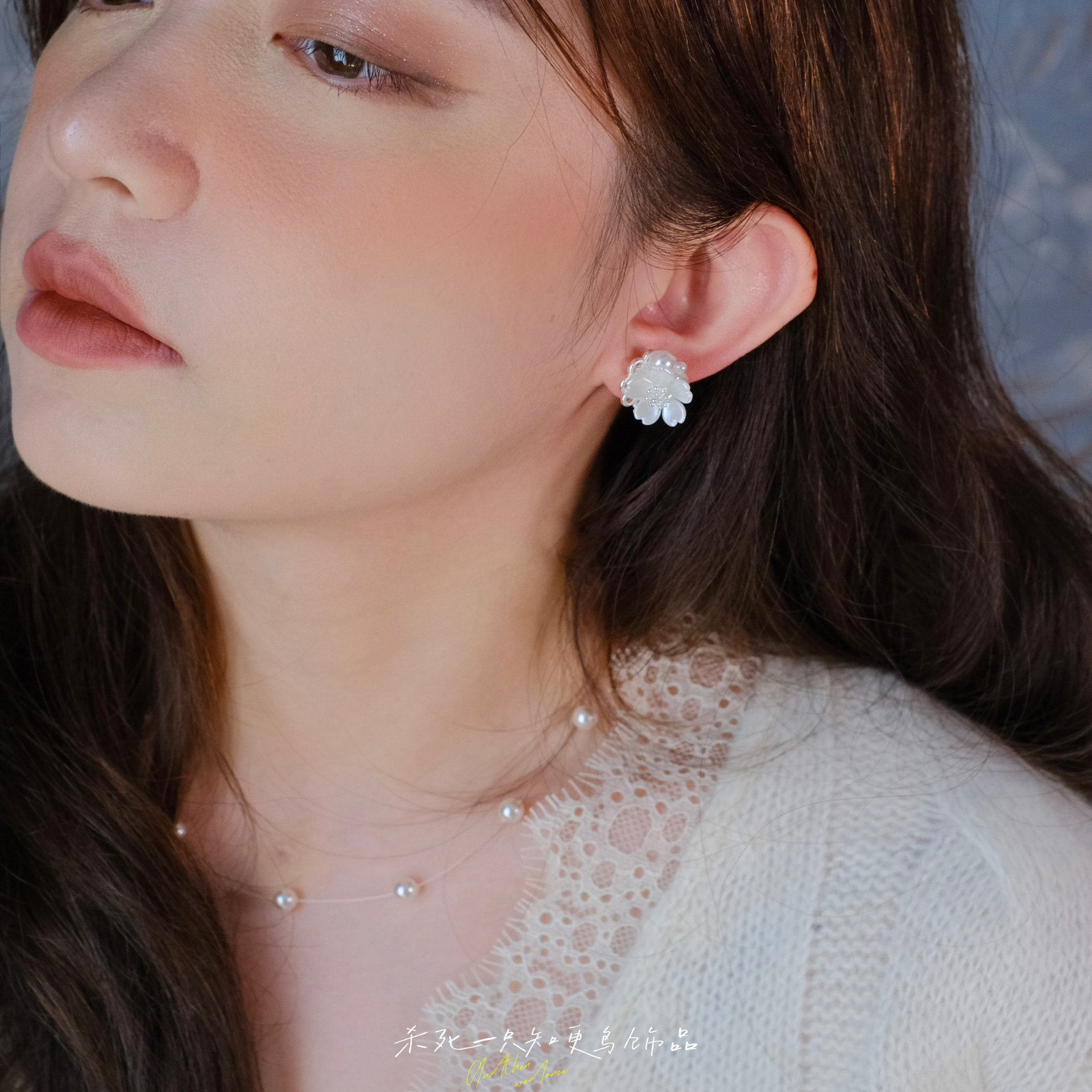 《梨花白》精致温柔超仙气质白色珍珠花朵立体耳钉耳环耳饰耳夹女