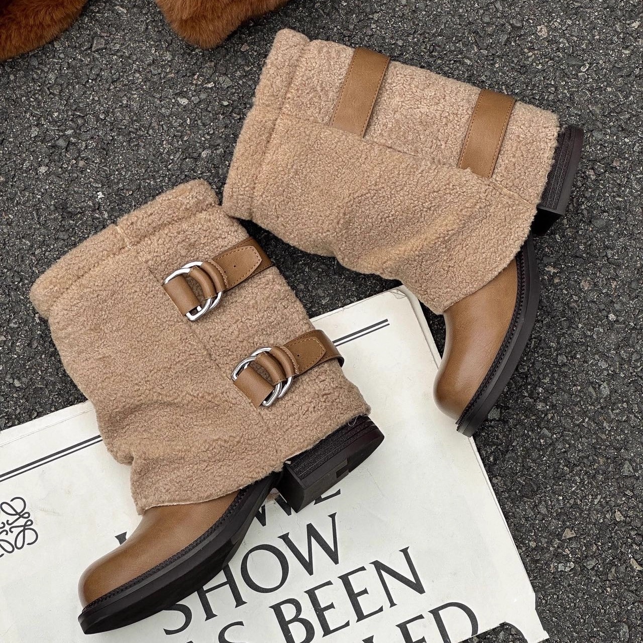 艾模儿毛茸裤管靴25冬款女鞋时尚百搭舒适增高气质韩版保暖圆头