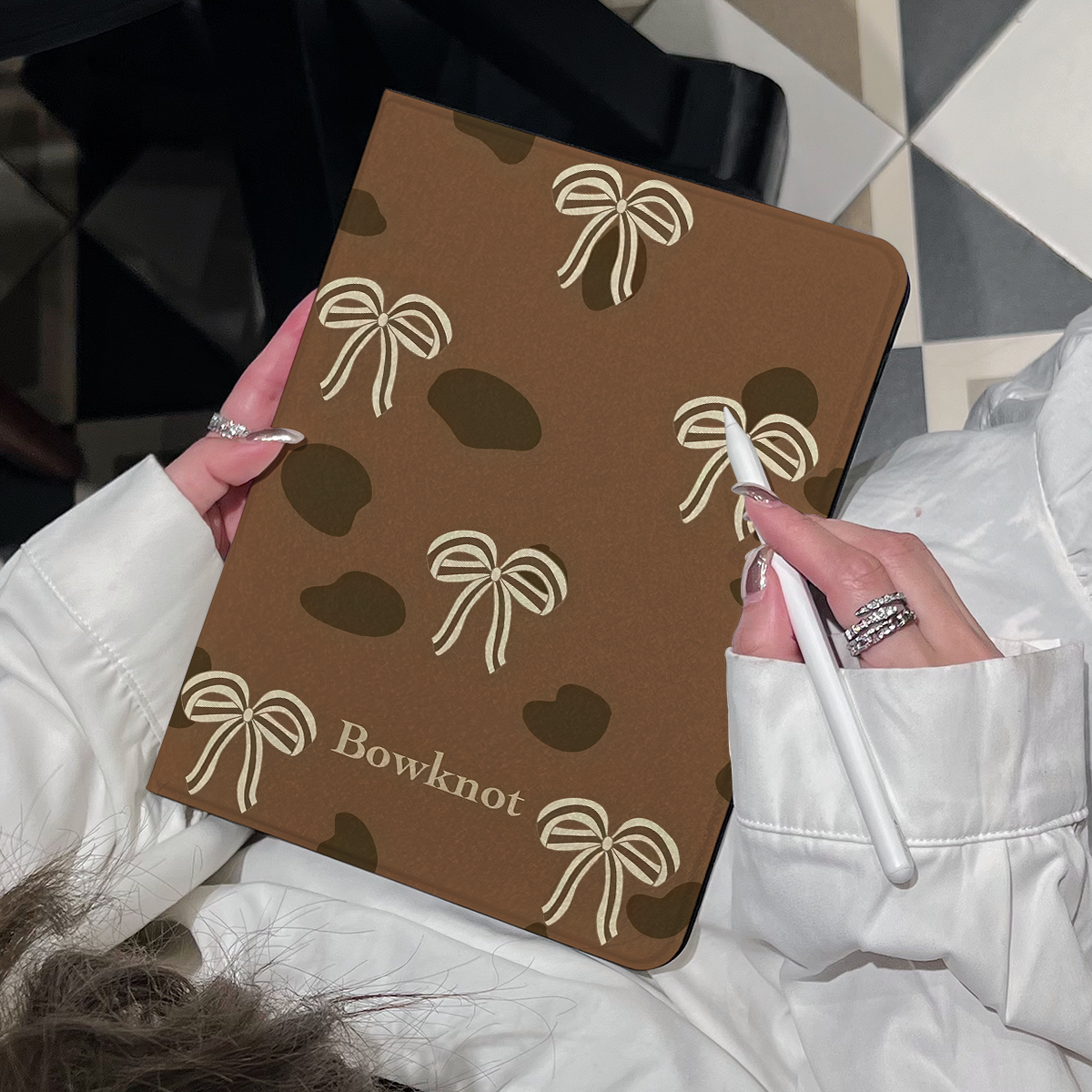 超创意书本式适用2025ipad11a16平板保护壳套mini67pro11Air11蝴蝶结2021款10.2寸笔槽第10代10.9软壳9.7air2