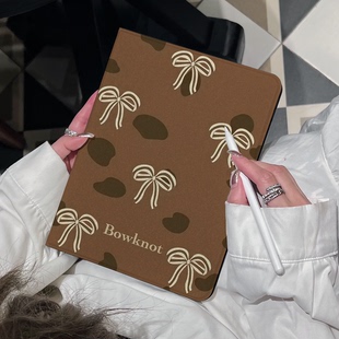 超创意书本式适用2025ipad11a16平板保护壳套mini67pro11Air11蝴蝶结2021款10.2寸笔槽第10代10.9软壳9.7air2