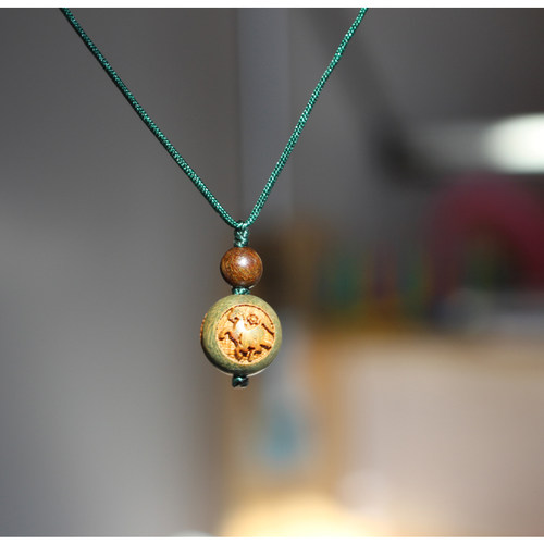 项链绿檀木生肖吊坠吊坠小