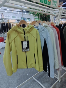 小蛮腰羽绒加厚棉服542新款 2025冬款 好彩小妖精轻羽衣女外套修身