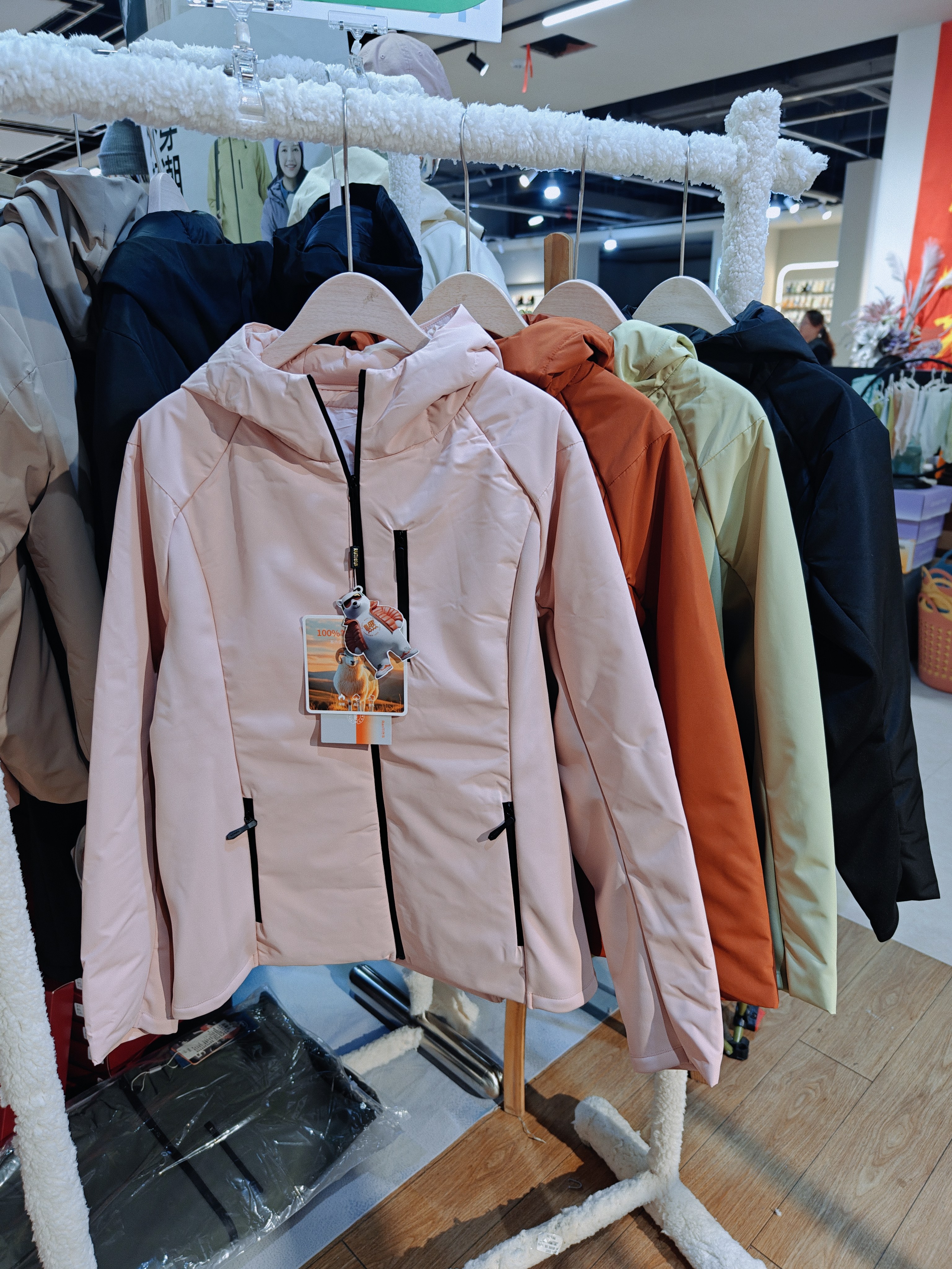 清仓不退换然体女冬热感小蛮腰冲锋衣羊毛外套三防加厚棉服2509,户外/登山/野营/旅行用品,保暖棉衣,淘宝优惠券,粉丝福利购,淘宝优惠卷