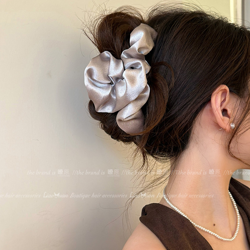 气质精致优雅褶皱缎面发夹抓夹