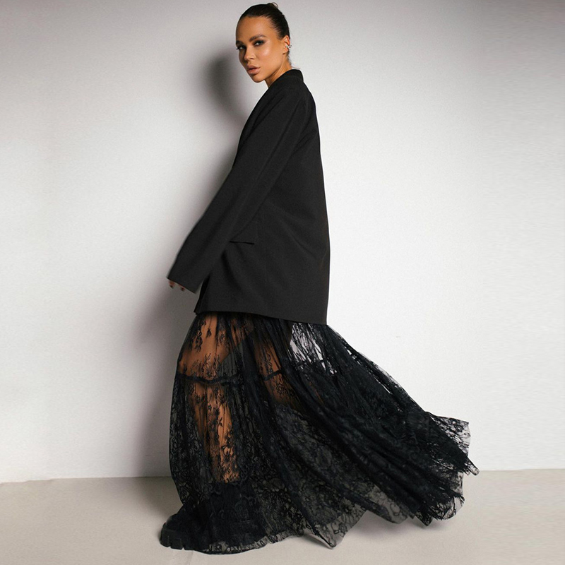 蕾丝透视高腰黑色半身裙
