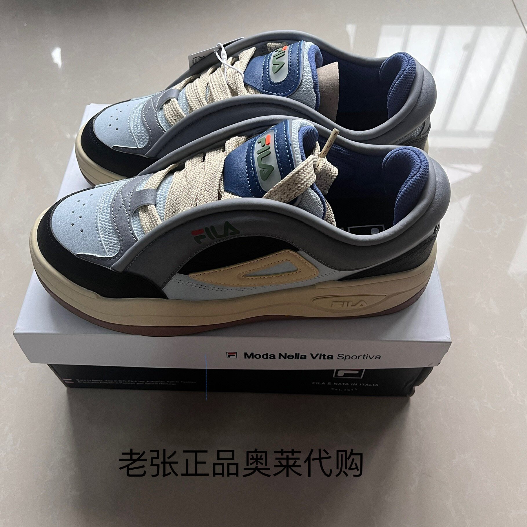 斐乐奥莱折扣店复古板鞋冬舞动鞋面包休闲鞋运动鞋