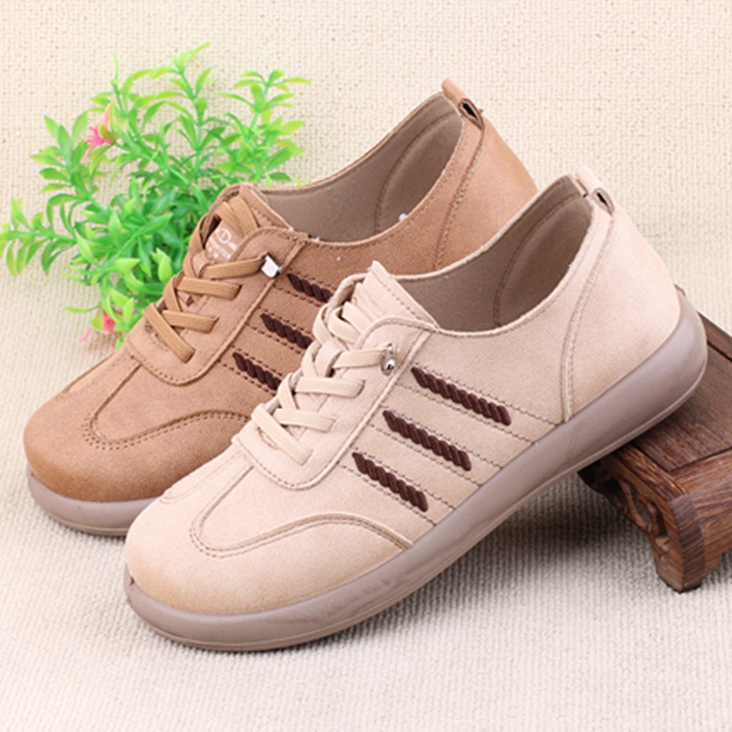 新款老北京布鞋女鞋平底防滑休闲妈妈鞋百搭圆头宽松舒适女单鞋子,女鞋,传统布鞋,淘宝优惠券,粉丝福利购,淘宝优惠卷