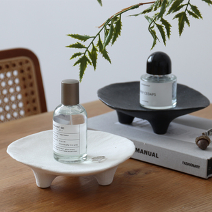 WULIHOME 陶瓷首饰盘香水香薰托盘底座装饰摆件网红黑色侘寂风