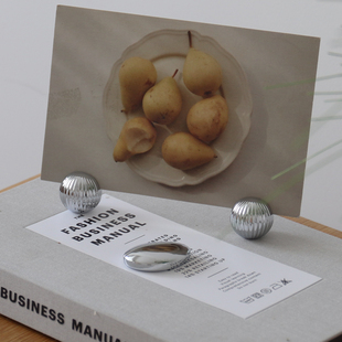 WULIHOME 丹麦设计桌上名片立牌照片夹装饰不锈钢金属质感ins北欧