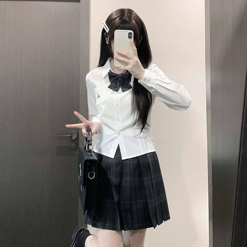 花千猪原创 小铃枳衬衫 学院风收腰白色长袖衬衫jk制服刺绣上衣