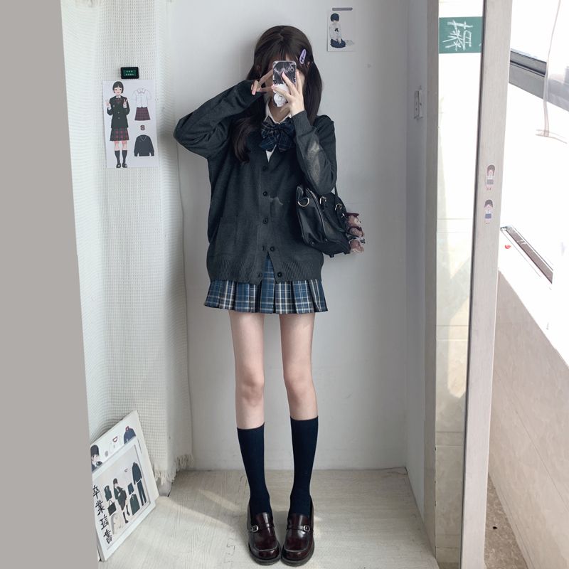 jk毛衣学院风外搭宽松纯色开衫春季薄款长袖外套jk制服格裙女