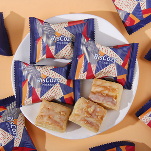 英国RisCozy瑞可滋巴旦木松塔巧克力千层酥结婚喜糖休闲零食饼干