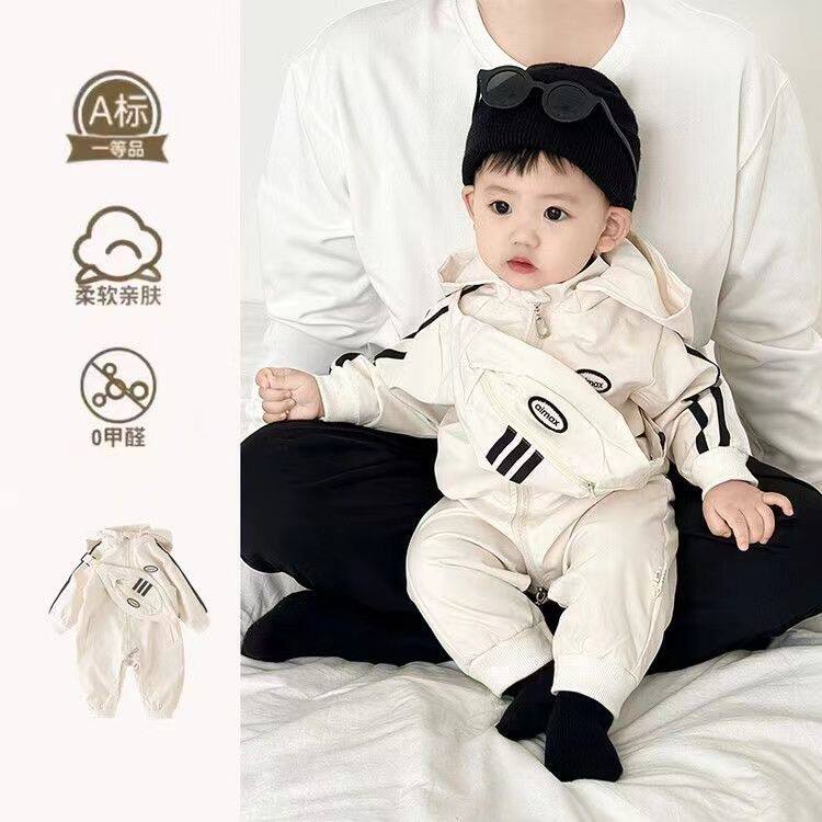 婴儿秋装双层衣服秋季男宝宝连体衣可爱小背包爬服春秋款外出服潮