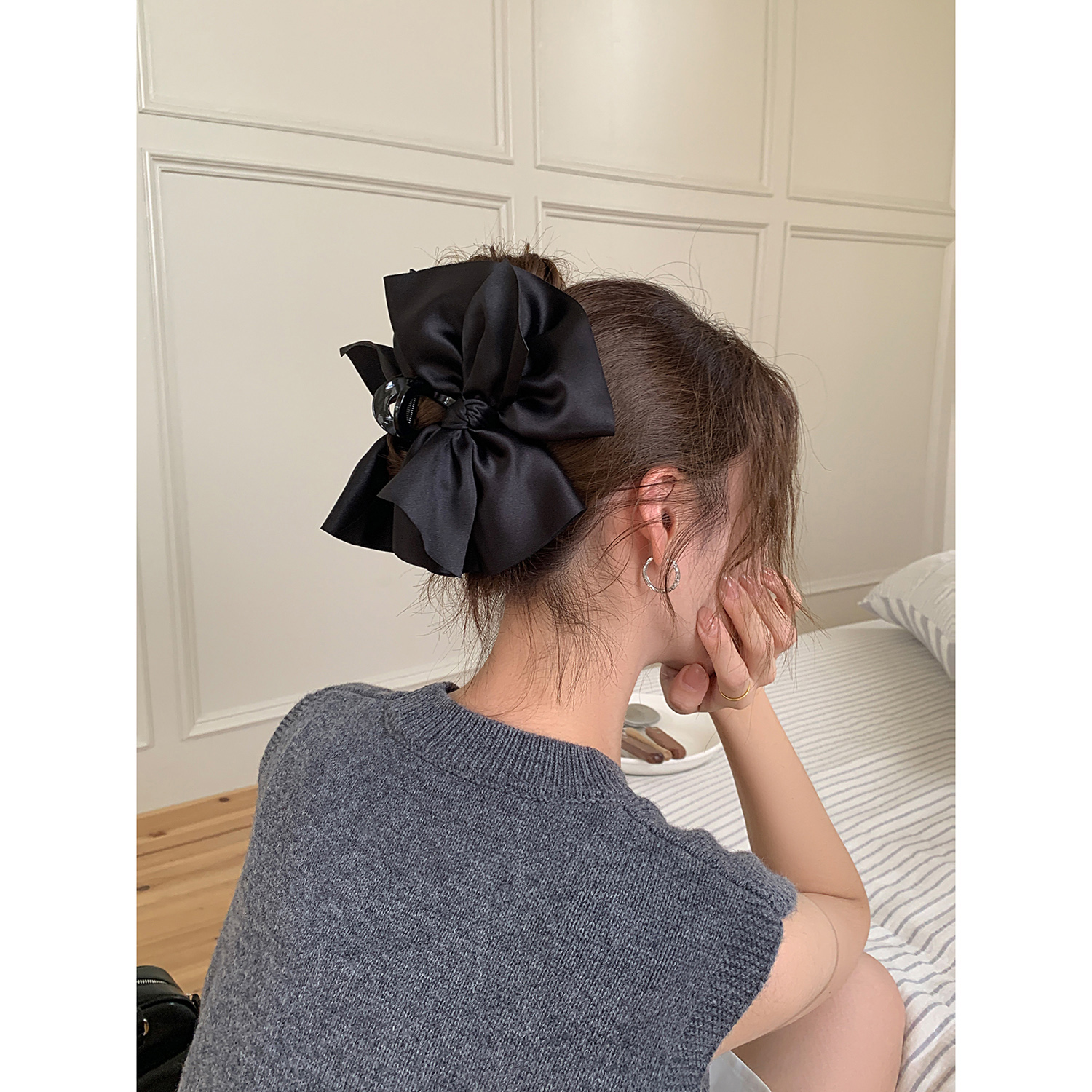 黑色蝴蝶结抓夹饱满后脑勺高级感2024新款气质百搭网红法式发饰