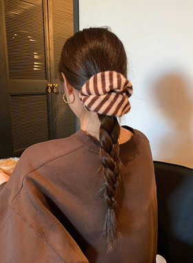 秋冬毛线条纹发圈高级感皮筋新款百搭少女发饰简约发绳韩版头饰