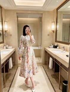 穿着ZM做个漂亮的女人！澳州亚麻印花灯笼袖系带收腰中长款连衣裙