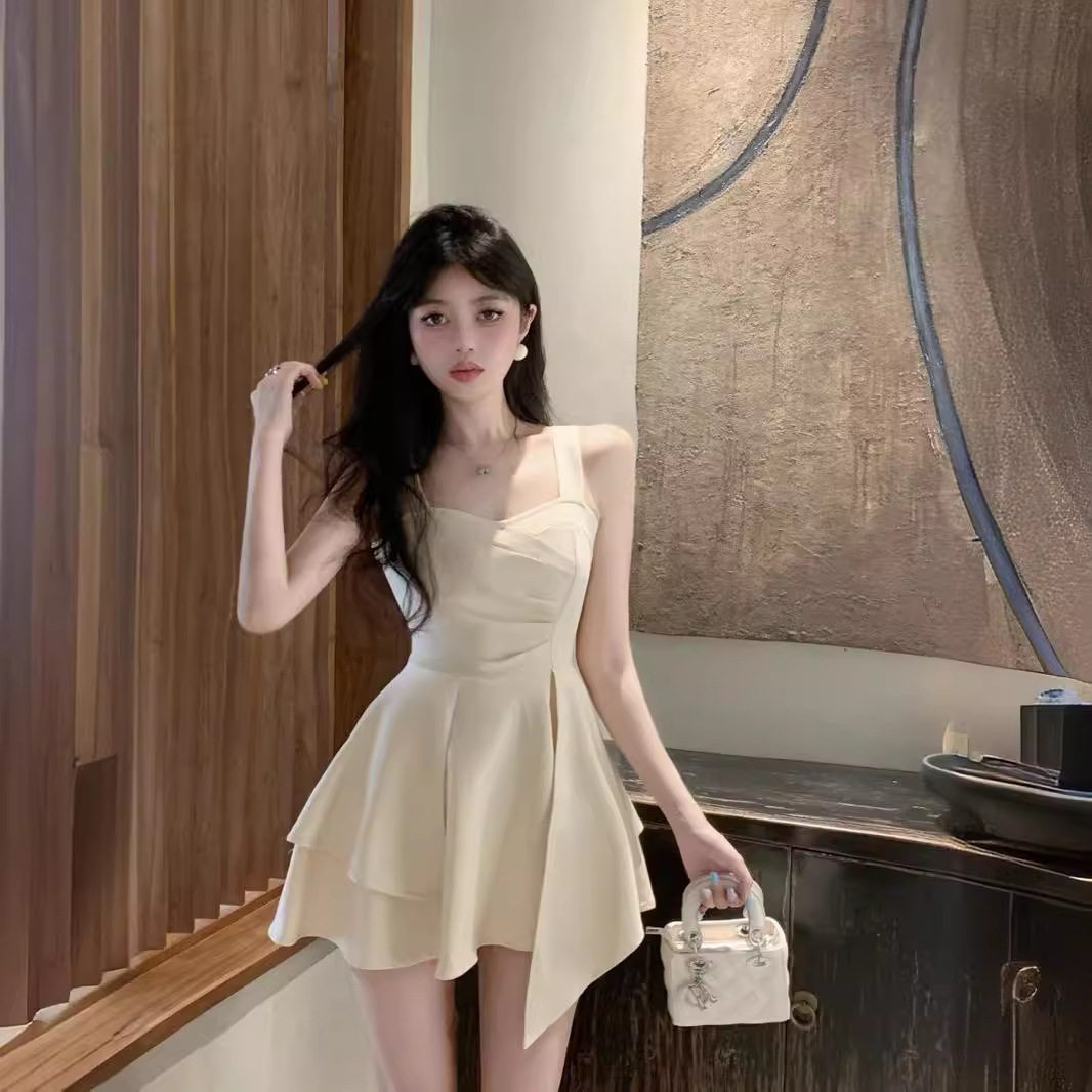 吊带裙气质高级感修身显瘦连衣裙女2025新款不规则收腰短裙子夏季