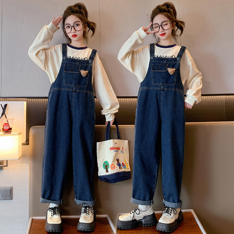 女童背带裤套装2025新款中大童春秋牛仔裤儿童秋装宽松卫衣两件套